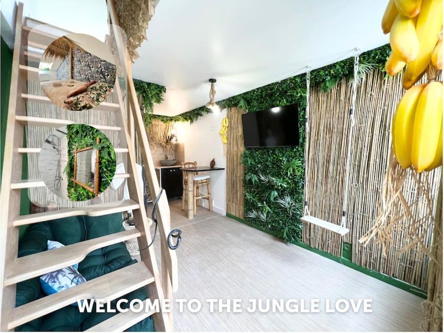 Nuit Dans La Jungle - Love Room Souppes-sur-Loing エクステリア 写真