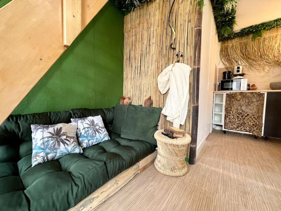 Nuit Dans La Jungle - Love Room Souppes-sur-Loing エクステリア 写真