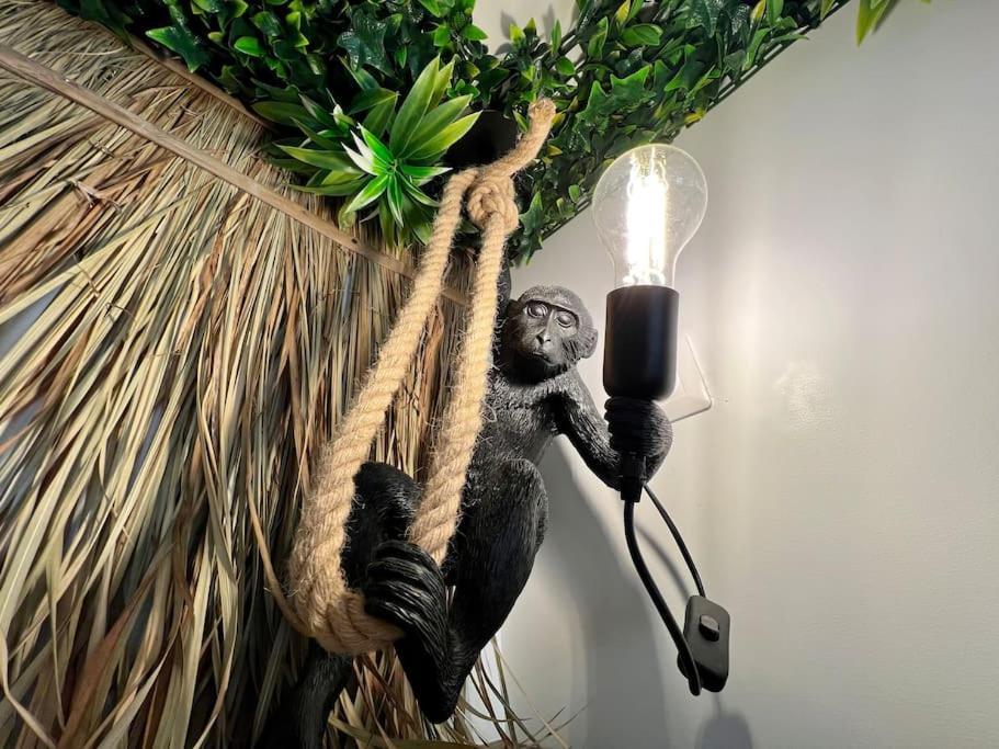 Nuit Dans La Jungle - Love Room Souppes-sur-Loing エクステリア 写真